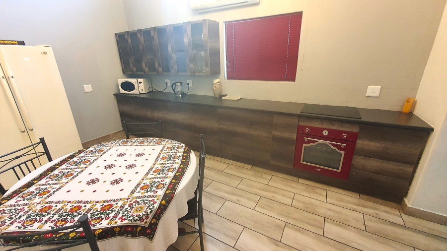 3 Bedroom Property for Sale in Golden Mile Western Cape